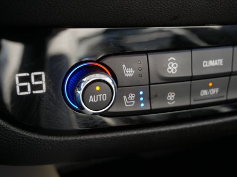 Certified 2023 Buick Enclave Avenir w/ Trailering Package, 5000 lbs. image 31