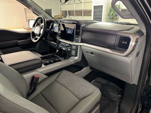 Used 2024 Ford F150 XLT w/ Equipment Group 302A MID image 38