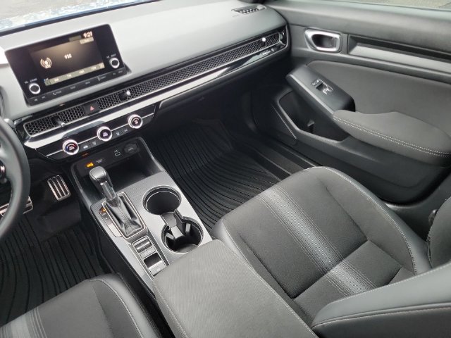 Used 2023 Honda Civic Sport image 11