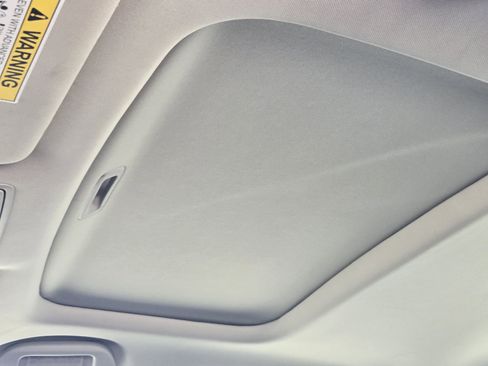 Used 2025 Acura TLX w/ Technology Package image 33