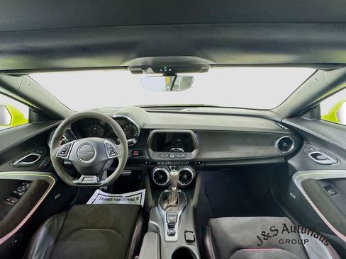 Used 2019 Chevrolet Camaro ZL1 image 28