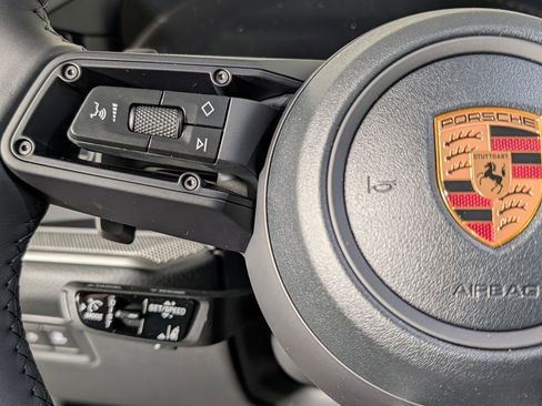 New 2026 Porsche Cayenne image 40