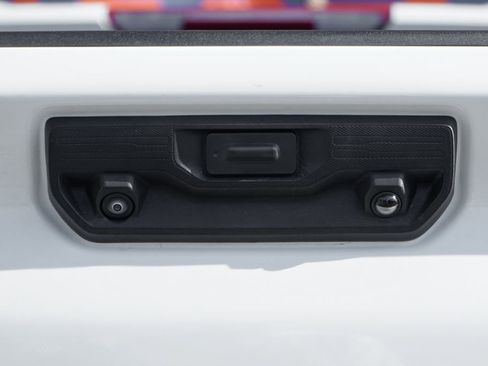 Used 2024 Chevrolet Silverado 2500 Custom w/ Custom Convenience Package image 46