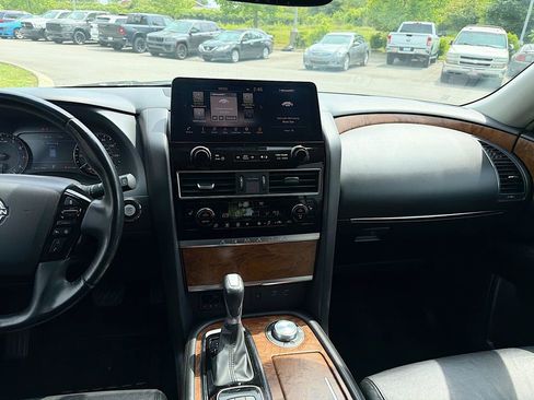 Used 2023 Nissan Armada SL AWD/4WD image 19