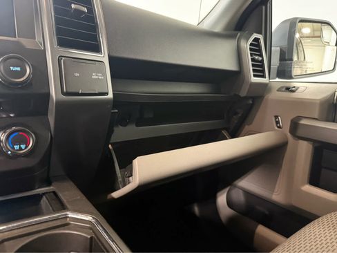 Used 2018 Ford F150 XLT w/ Equipment Group 302A Luxury AWD/4WD image 20