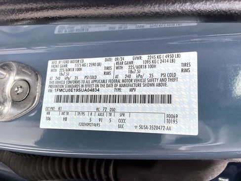 Used 2025 Ford Escape SE FWD image 20