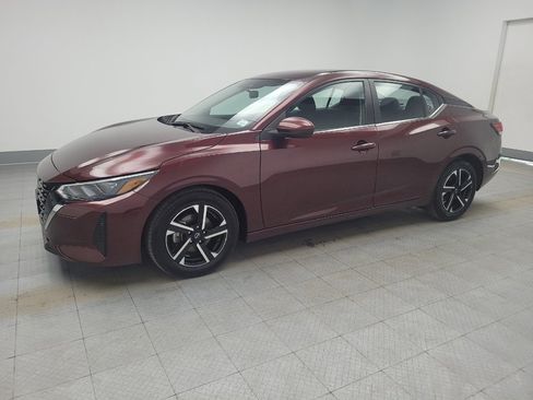 Used 2024 Nissan Sentra SV image 2