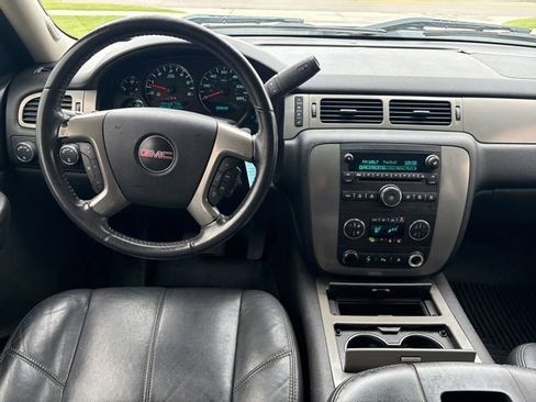 Used 2009 GMC Sierra 1500 SLT w/ All-Terrain Package AWD/4WD image 3