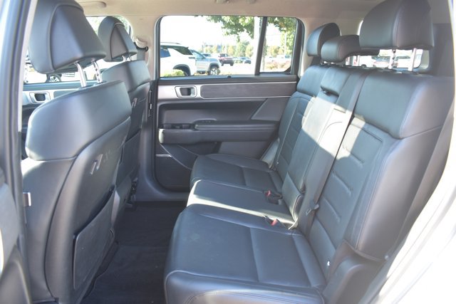 Used 2024 Hyundai Santa Fe Limited FWD image 14