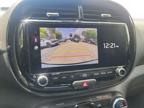 Certified 2025 Kia Soul EX FWD image 27
