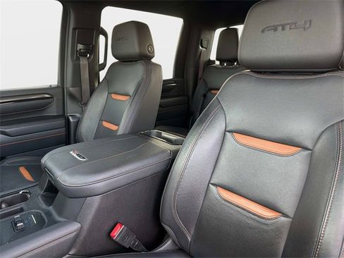 Used 2024 GMC Sierra 2500 AT4 w/ AT4 Premium Plus Package image 20