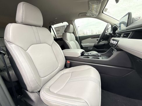 New 2025 Honda Pilot EX-L image 13