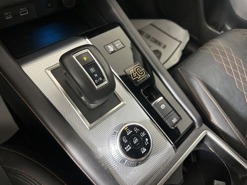 Used 2023 Mitsubishi Outlander SEL 40th Anniversary image 17