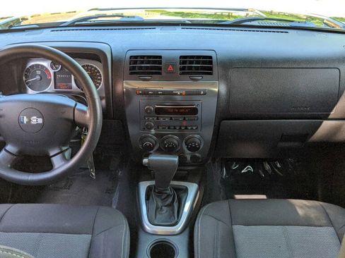 Used 2010 HUMMER H3T image 19