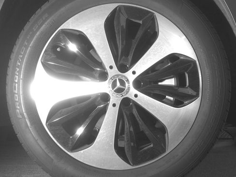 Used 2025 Mercedes-Benz GLB 250 4MATIC image 10