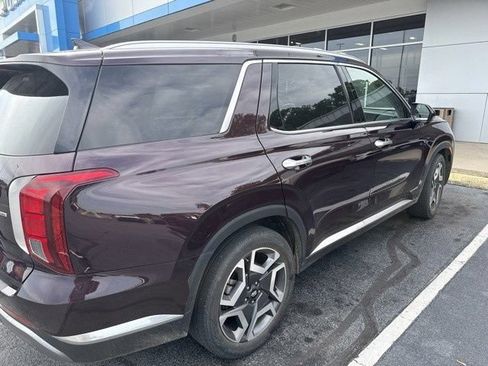 Used 2023 Hyundai Palisade Limited w/ Cargo Package AWD/4WD image 2