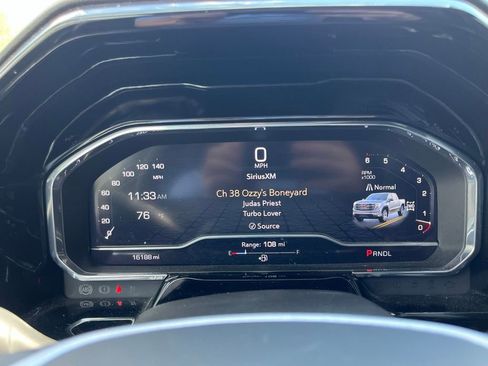 Used 2025 GMC Sierra 1500 SLT image 19