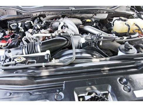 Used 2022 Ford F350 Lariat w/ Lariat Ultimate Package AWD/4WD image 30