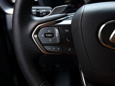 Used 2025 Lexus GX 550 image 48