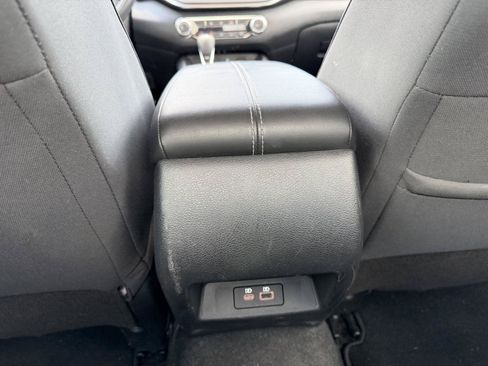 Used 2022 Nissan Altima 2.5 SV FWD image 17