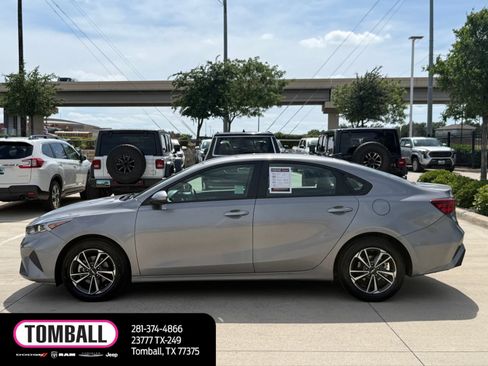 Used 2023 Kia Forte LXS FWD image 6