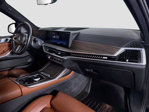 Used 2024 BMW X7 M60i w/ Executive Package AWD/4WD image 33