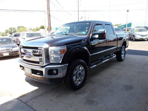Used 2014 Ford F250 Lariat w/ Lariat Ultimate Package AWD/4WD image 6