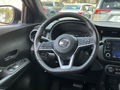 Used 2021 Nissan Kicks SR w/ SR Premium Package image 19