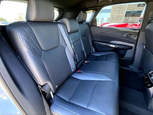 Used 2025 Lexus RX 350 FWD w/ Technology Package image 16