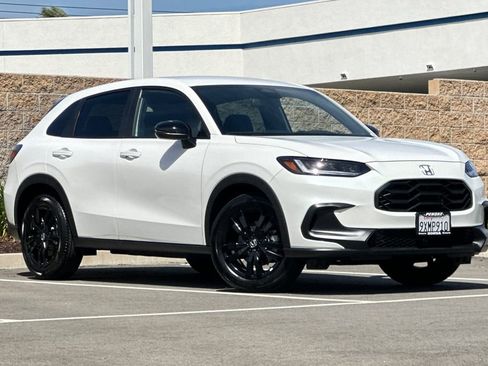 Certified 2026 Honda HR-V Sport image 2