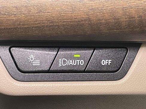 Used 2025 BMW X1 xDrive28i w/ Technology Package image 35