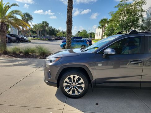 Used 2024 Toyota RAV4 XLE Premium FWD image 2