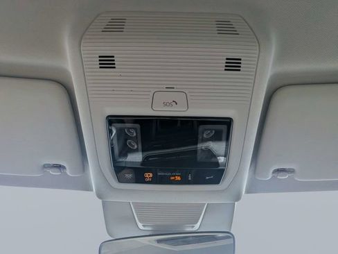 Certified 2025 Volkswagen Tiguan S FWD image 23