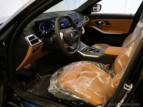 Used 2026 BMW 330i xDrive Sedan w/ Premium Package image 10