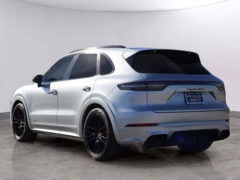 Used 2023 Porsche Cayenne GTS image 3