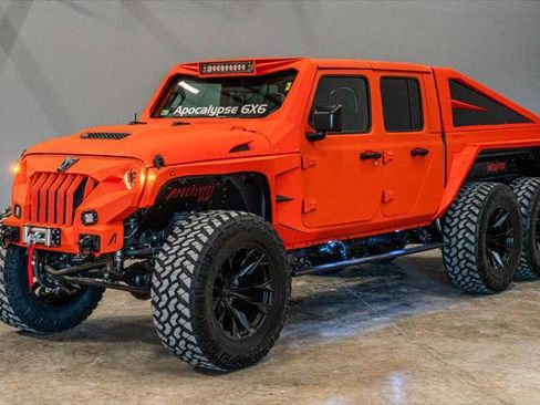 Used 2023 Jeep Gladiator Sport image 1