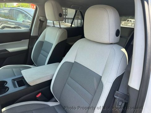 Used 2024 Honda Prologue EX image 8