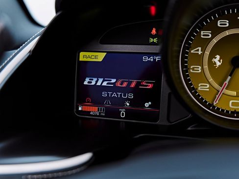 Used 2023 Ferrari 812 GTS RWD image 90