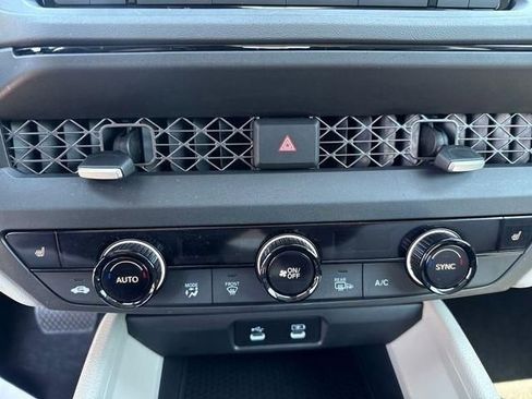 Used 2023 Honda Accord EX image 10