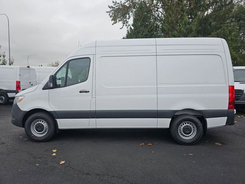 New 2025 Mercedes-Benz Sprinter 2500 image 3