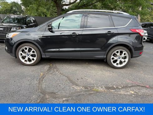 Used 2014 Ford Escape Titanium w/ Equipment Group 401A AWD/4WD image 2