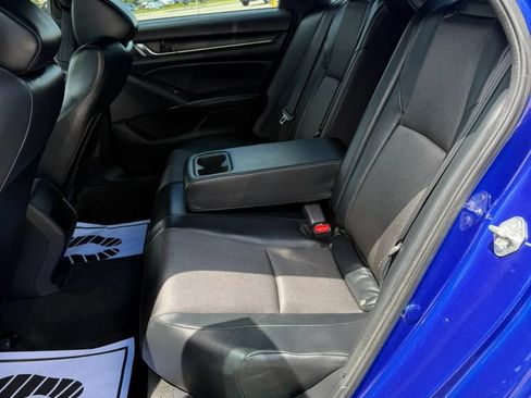 Used 2018 Honda Accord Sport image 13