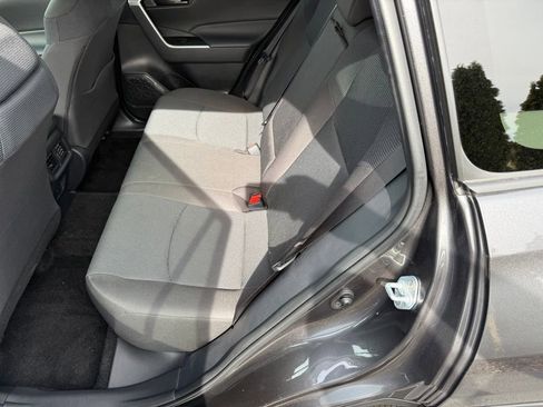 Certified 2025 Toyota RAV4 LE image 30