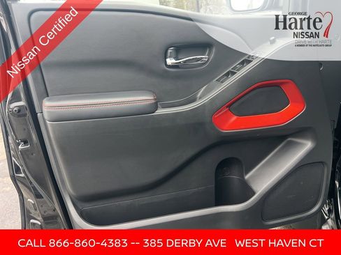 Used 2025 Nissan Frontier PRO-4X w/ Pro Convenience Package image 23