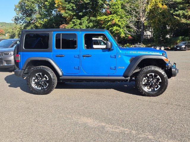 Used 2024 Jeep Wrangler Unlimited Rubicon 4xe w/ Capability Package AWD/4WD image 4