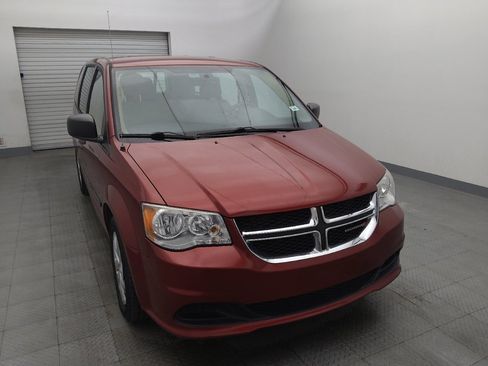 Used 2015 Dodge Grand Caravan American Value Package w/ UConnect Hands-Free Group image 14