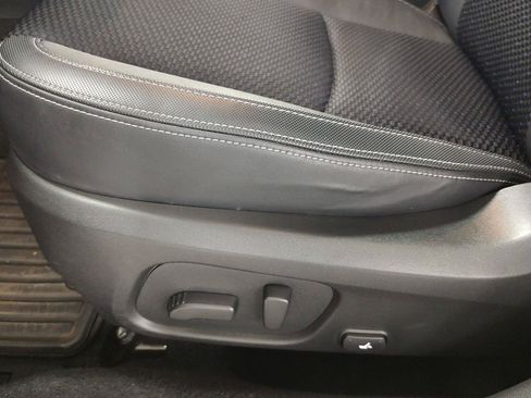 Used 2018 Subaru Forester 2.5i Premium AWD/4WD image 3