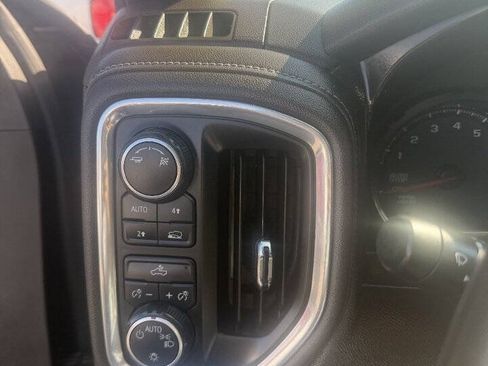 Used 2019 Chevrolet Silverado 1500 LT w/ Convenience Package AWD/4WD image 6