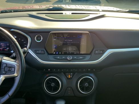 Used 2020 Chevrolet Blazer LT FWD image 19