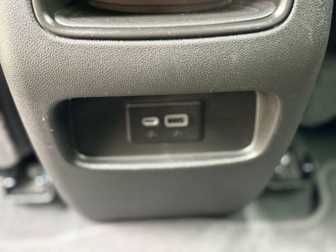 Used 2022 Cadillac XT5 Luxury AWD/4WD image 38